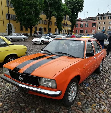 Opel Ascona 4-door B