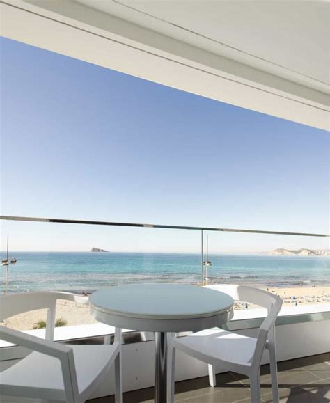 Hotel Brisa, 4* on the beachfront in Benidorm. Official Website