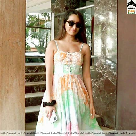 Shraddha Kapoor Oozes Sex Appeal And Hotness In Sleeveless