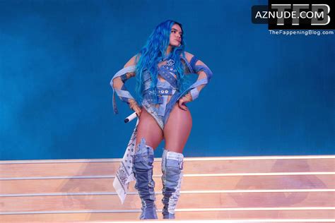 Karol G Sexy Seen Flaunting Her Hot Legs On Stage At The Coachella Music And Arts Festival In