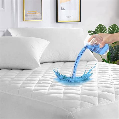 COMFLIVE Twin XL Mattress Protector - Noiseless Waterproof Mattress ...