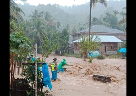 Enam Rumah Warga Rusak Akibat Banjir Dan Longsor Di Tangse