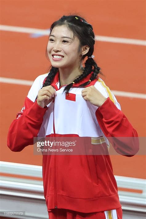 Hot girl điền kinh xứ Trung gây sốt nhờ vẻ ngoài xinh đẹp cùng loạt khoảnh khắc đáng yêu Tinmoi