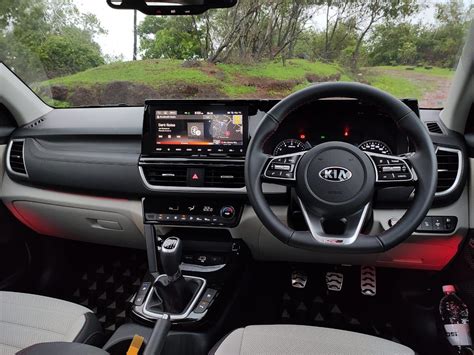 Kia Seltos First Drive Review Stylish Suv Brimming With Tech