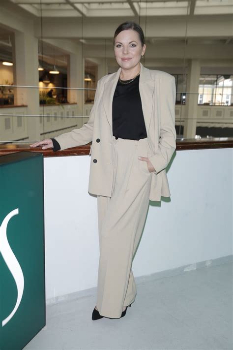 Kwa Niewska Pozuje W Bikini Pragn Przyci Gn Wasz Uwag Pudelek