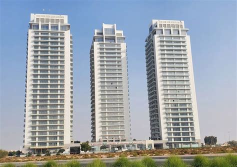 towers dubai reviews