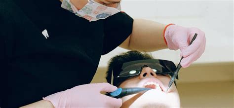 questions  knocked  teeth emergency dental service  aid