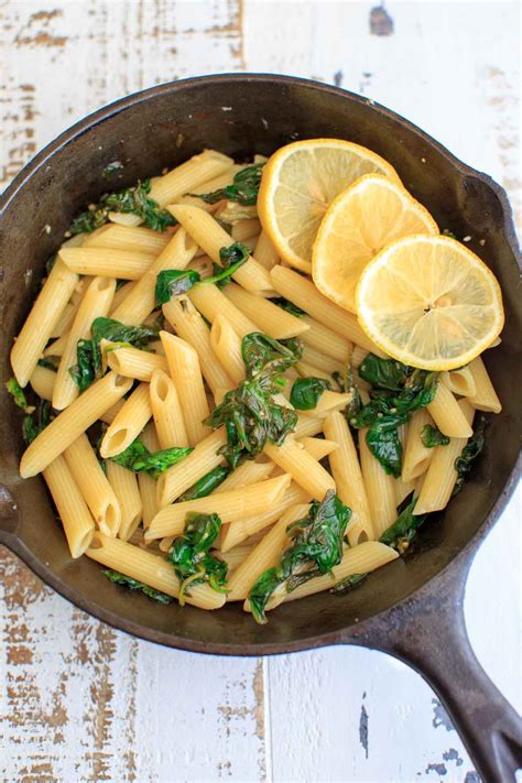 Lemon Garlic Spinach Pasta - Trial and Eater