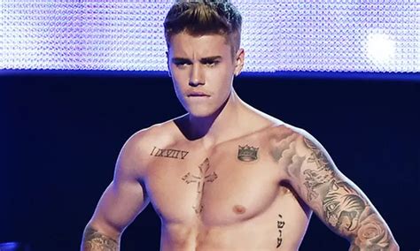 Justin Bieber Volvió A Mostrar Su Trasero Desnudo América Noticias