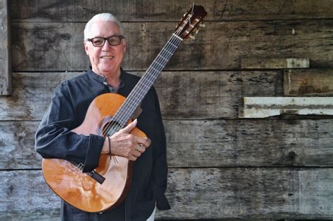 Luis Enrique Mej A Godoy Presentar Vivir Para Cantar Un Concierto