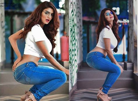 Anveshi Jain Sizzling Hot Photos Showing Big Ass Filmy19