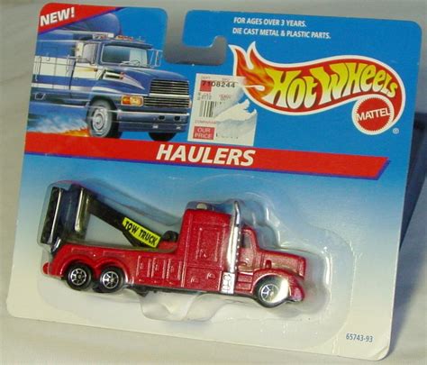 43 Hot Wheels Haulers Red Tow Truck