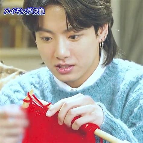 Jungkook On Instagram Jungkook Trying To Knit From