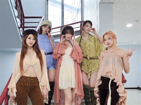 LE SSERAFIM Catat Rekor Baru Di Billboard 200 Dengan Debut HOT