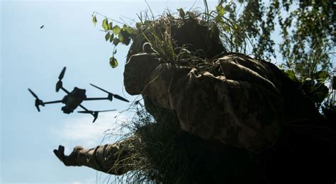 Ukraina Wojsko 13 celów powietrznych zestrzelono w nocy z niedzieli