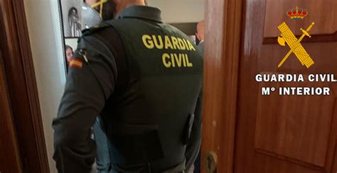 La Guardia Civil Clausura Un Punto De Venta De Coca Na En Castro Urdiales