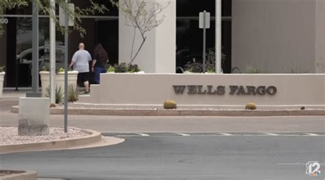 Wells Fargo Employee Found Dead At Desk After 4 Days (Video)