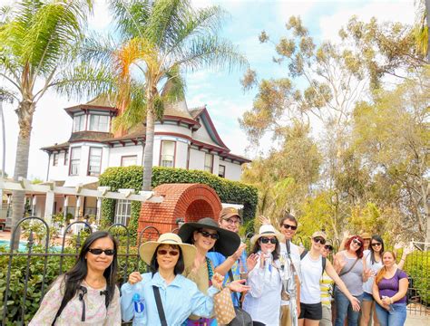 Bus Tours - Secret San Diego - San Diego Scavenger Hunts and Team Building