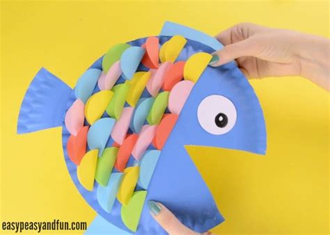 Paper Plate Fish Craft - Rainbow Paper Circles - Easy Peasy and Fun