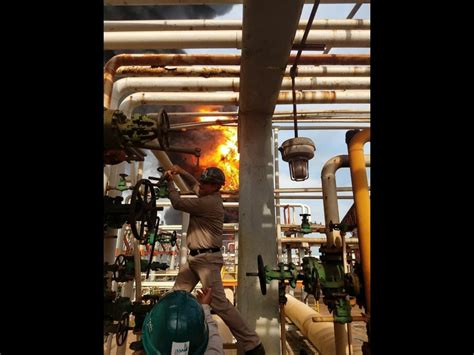 La Jornada Explosiones E Incendio En La Refiner A De Pemex En Minatitl N