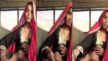 Sexy Desi Tribal Girl Masturbating Pussy Using Brinjal Porn Indian Film