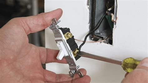 What Is Single Pole Switch And How It's Wiring Works