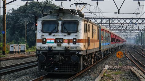 First Lhb Run Of Mithila Express Howrah Raxaul Mithila Express