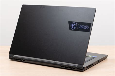 MSI Stealth 15M B12Uの実機レビュー - the比較