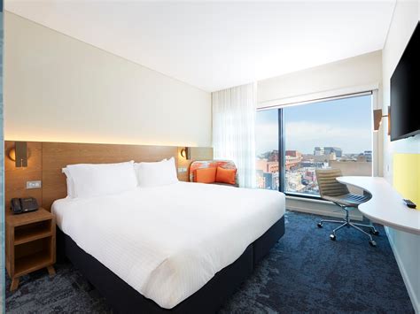 Holiday Inn Express Adelaide City Centre Guest Room & Suite Options