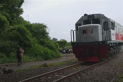 Tarif Terbaru Kereta Api Rangkasbitung Merak Naik Berlaku Mulai 1 Juni