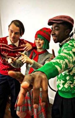 𝘰𝘯𝘦 𝘴𝘩𝘰𝘵𝘴 𝘐𝘵 𝘦 𝘴𝘵𝘳𝘢𝘯𝘨𝘦𝘳 𝘵𝘩𝘪𝘯𝘨𝘴 Richie Tozier hot Wattpad