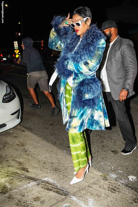 Rihanna Rihanna Nude OnlyFans Leaks The Fappening Photo 1301057 FappeningBook