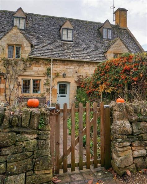 Autumn Cozy | Cottage aesthetic, English stone cottage, Dream cottage