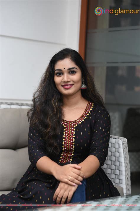 Meenakshi Madhu Raghavan Actress Photo Image Pics And Stills