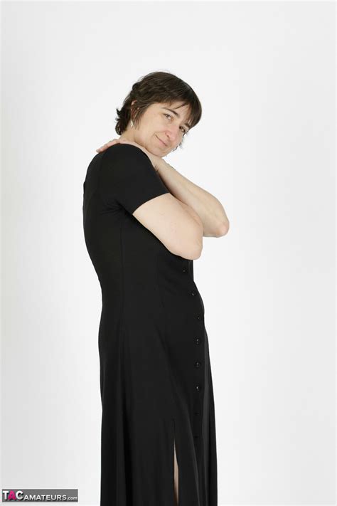 Hot Milf Black Dress Gallery