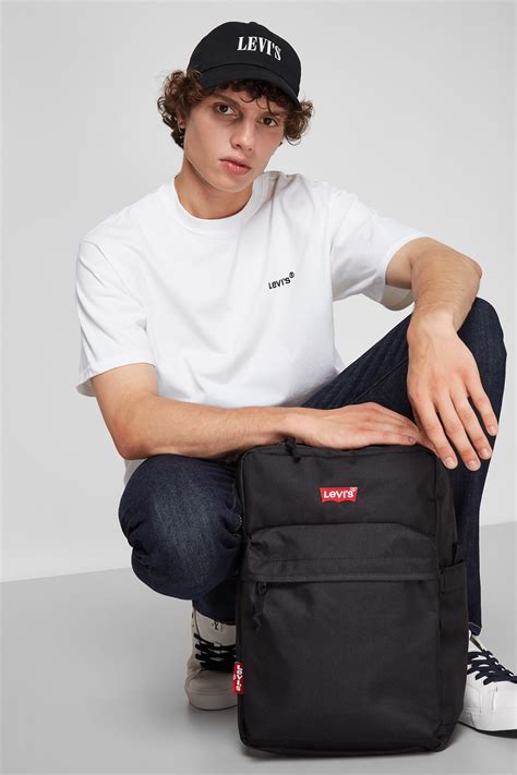 Мужская белая футболка Levi’s® A0637;0000 — Ultrashop