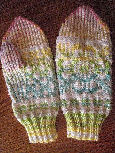 Ravelry Norwegian Rose Mittens Pattern By Carol Schoenfelder