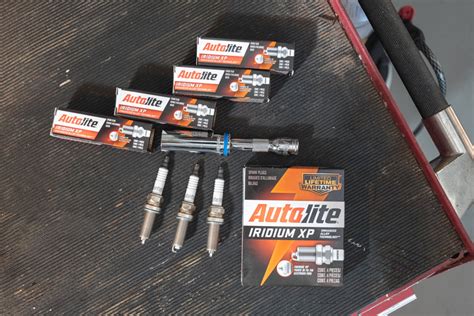 What Kind of Spark Plugs Do I Need? - AutoZone