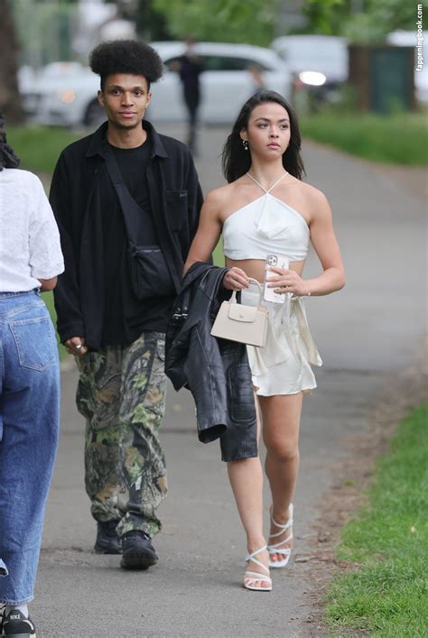 Vanessa Bauer Nude OnlyFans Leaks Fappening Page FappeningBook