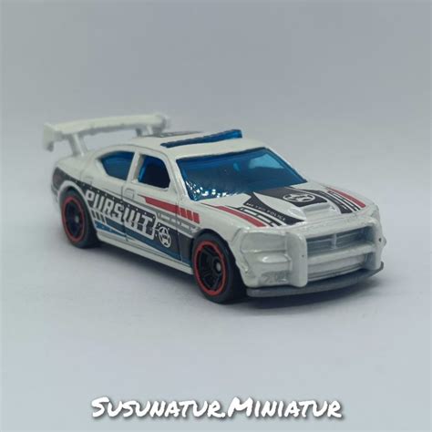 Hot Wheels Dodge Charger Drift Car Pursuit Dodge Charger R T GCPD Batman Loose HW