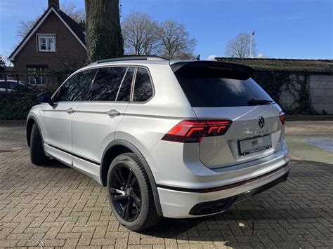 Volkswagen Tiguan 1 4 TSI DSG EHybrid R Line Black Style Navi 2022