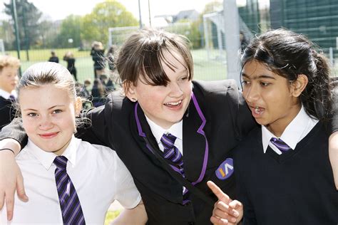 Locals are praising the officeworks ipswich staff for great service 32