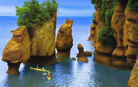 View the Highest Tide in the World at the Bay of Fundy – Unusual Places