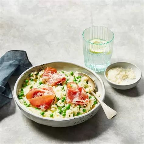 Pasta Met Roomsaus Doperwten En Knapperige Parmaham Boodschappen