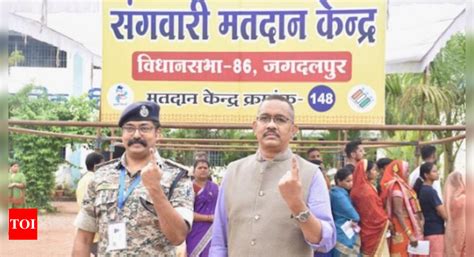 Chhattisgarh Phase 1 Election Bastar Igp Commissioner Cast Their