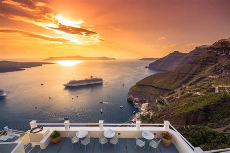 One Day In Santorini - Docking At Santorini Cruise Port