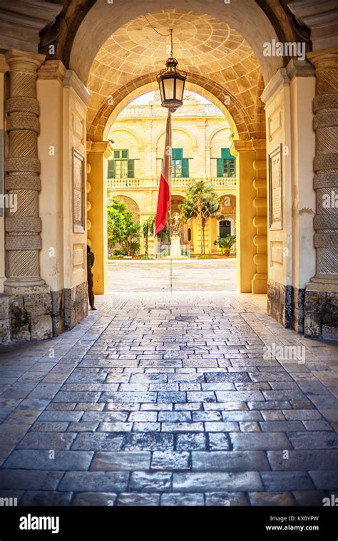 Valletta Malta Grand Masters Palace Stock Photo Alamy