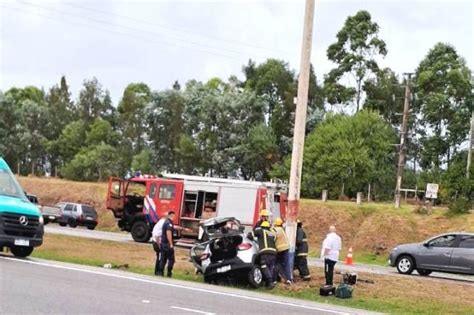 Siniestro de tránsito grave en Ruta Interbalnearia trabajan Bomberos