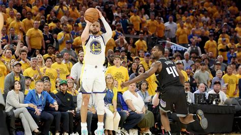 Steph Curry forgets NBA rule as Golden State Warriors forced to hang on ...