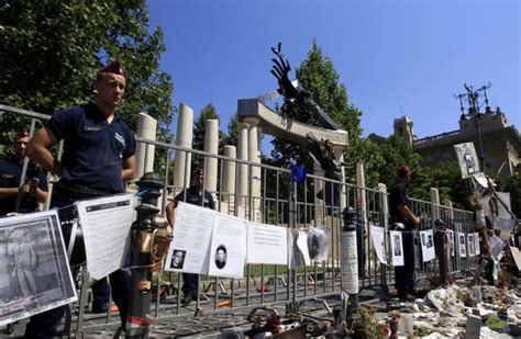 Hungarys Controversial 22 Mil Holocaust Museum Enters Year 3 Of